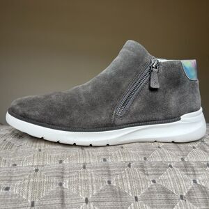 Johnston & Murphy Emery Zip Gray Suede Bootie Women 8.5 M Athleisure Casual